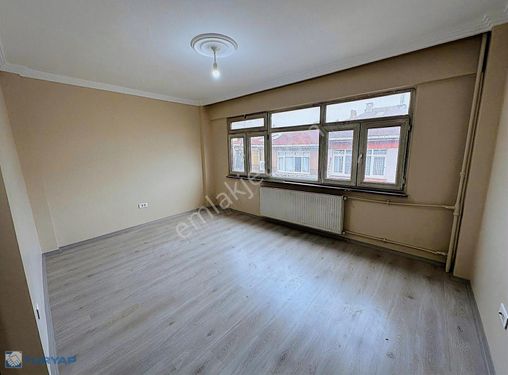 Çapa Tıp Merkezi Karşı Sokağında Temiz Masrafsız Kiralık Daire