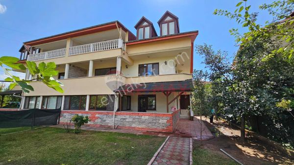 REMAX MAVİ'DEN HENDEK 'DE SATILIK 6+1 SATILIK VİLLA