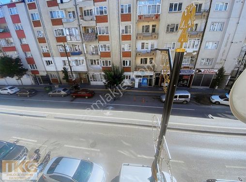 MKG EMLAKTAN FATİH CADDESİ ÜZERİ 2+1 ARA KAT SATILIK DAİRE