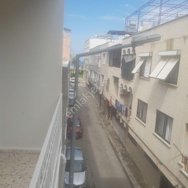 İskenderun Pirireis Mahallesinde Sahile Çok Yakın Kiralık 2+1 Daire