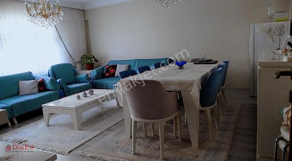 Bağcılar Meydan Yanında Bakımlı 3+1 Ferah Kredili İskanlı Daire