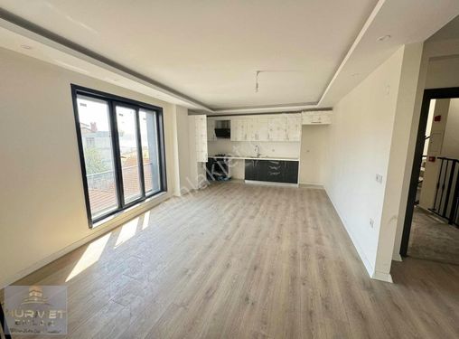 DARICA ÇARŞI İÇİ 3+1 130M2 DUBLEX