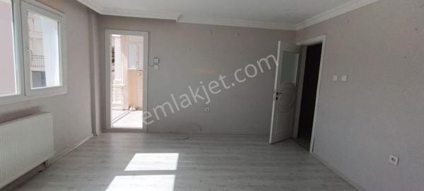  KARABAĞLAR    YURTOĞLU  MAH.  3+1 120  M2 DOĞALĞAZLI KİRALIK DAİRE