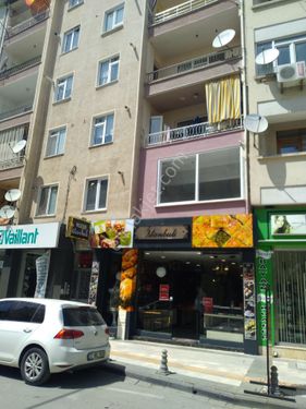 Cadde üzerinde İş yerine kiralık 