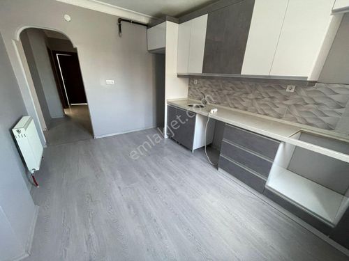 Esenyurt Mehterçeşme Metrobüse Yakın Kiralık 2+1 Daire