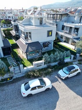 Villa Avcısından Balıkesir Edremit Gürede Denize Yakın Teraslı Deniz Ve Dağ Manzaralı 3+1 Villa