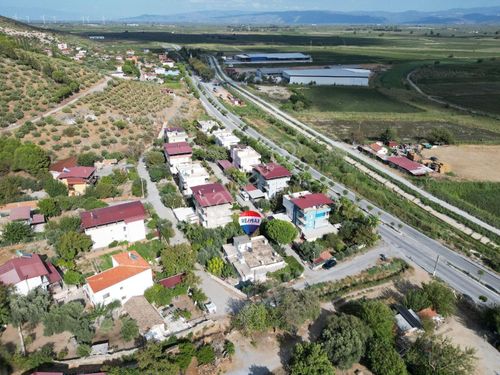 Söke Güllübahçe'de Bahçeli 576 M2 Arsa İçinde 3+1 Müstakil Ev