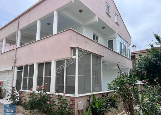 Enez Gaziömerbey Kumsala Sıfır Site İçinde Satılık Villa