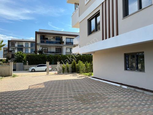 Golden Life Sitesinde Güney Cephe, Otoparklı 3+1 Satılık Daire