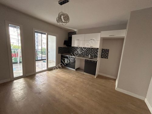  GÜZELYALIDA SOSYETE PAZARI CİVARI 3+1 SATILIK DAİRE