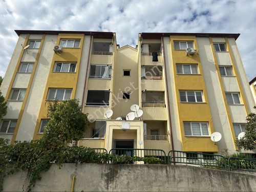 SAKARYA ZÜMRÜT EMLAKTAN 15 TEMMUZ CAMİLİ MAH TEMİZ BAKIMLI KİRALIK DAİRE