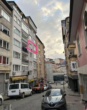 Şehir Merkezinde Ofis Olabilecek Konumda Satılık Daire