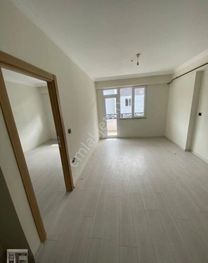 TOKAT NİKSAR KORKMAZ EMLAK’TAN YENİ HASTANE BÖLGESİNDE ÇOK UYGUN SATILIK 1+1 DAİRE