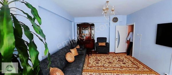 GÜNGÖREN MERKEZ MAHALLESİNDE 2. KAT 3+1 SATILIK DAİRE