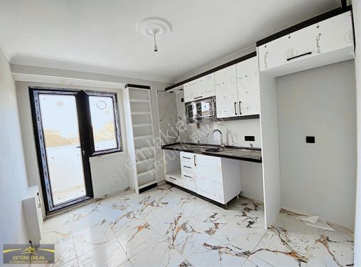 ERTÜRK EMLAK'TAN SOSYAL TESİS KARŞISINDA 120M2 SIFIR 3+1 ARA KAT