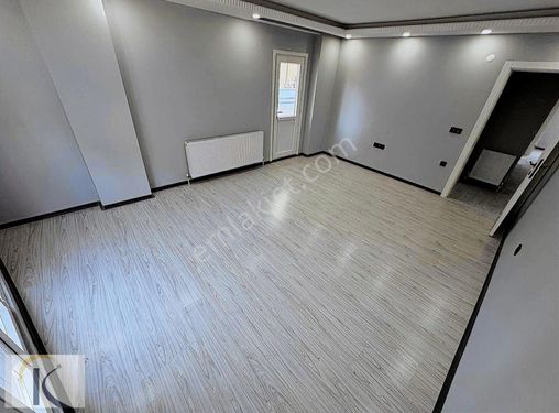 ÇAYIROVA ÖZGÜRLÜK MAH. SATILIK 90M2 2+1 LÜKS ARAKAT DAİRE