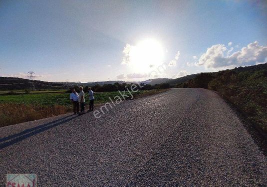 CEMAL EMLAK BURSA MUDANYA ÇAYÖNÜ ASFALT CEPHELİ YANİNDA BİNA BULUNAN TEKNOSABA YAKİN PRİM