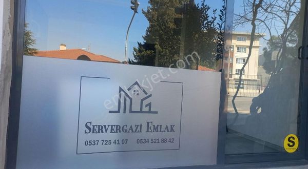 SERVERGAZİ EMLAKTAN SERVERGAZİDE İSLEKMEYDANDA CADDE ÜZERİ DKKAN