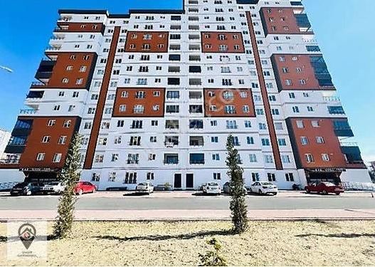 ŞİMŞEK GAYRİMENKUL'DEN YUNUS EMRE MAH 3+1 175 m2 1.KAT SATILIK