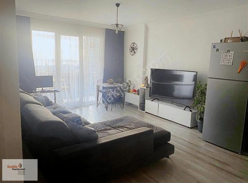 MALTEPE ZÜMRÜTEVLERDE MARMAROOM SİTESİNDE 1+1 GÜNEY 54 M2