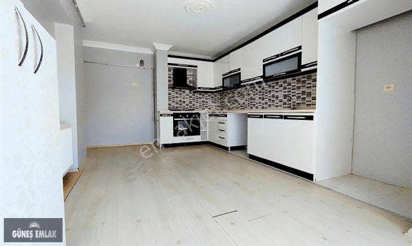 OKULA MARKETE TOPLU ULAŞIMA YAKIN ARA KAT 3+1 KİRALIK DAİRE