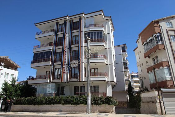 AKSARAY EREĞLİKAPI MAHALLESİ'NDE KİRALIK 3+1 DAİRE