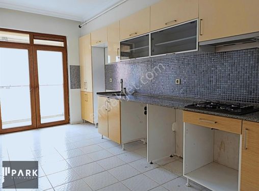 PARK GAYRİMENKULDEN ÖMERAĞA MAHALLESİNDE SATILIK 111M2 2+1 DAİRE