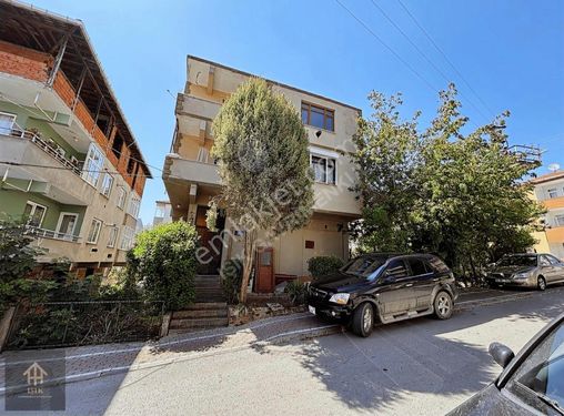 Derincede Hastane Yakınında Satılık 4 Katlı Apartman Ve Arsası