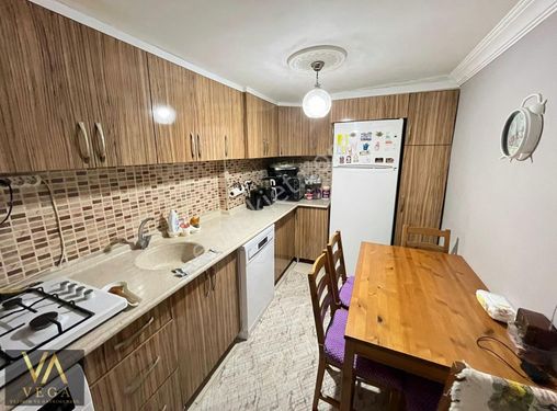 VEGA'DAN KUYUMCULAR ÇARŞISI ÜZERİ SATILIK 2+1 DAİRE