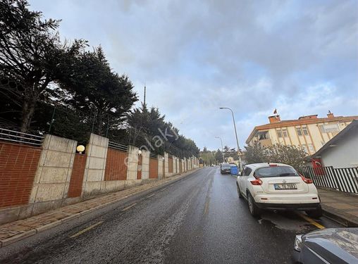 ÇAMLICA YASA VİLLALARI KARŞISINDA SATILIK VİLLA İMARLI ARSA