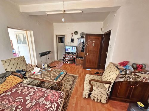  GÜLVEREN MAHALLESİNDE YATIRIMLIK BALKONLU 1+1 SATILIK DAİRE