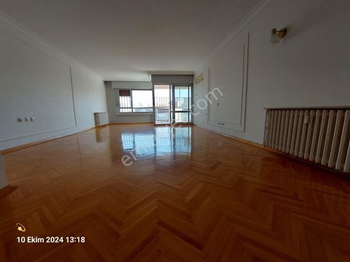 Alsancak Reyhan Pastanesi Karşısı Kiralık Daire