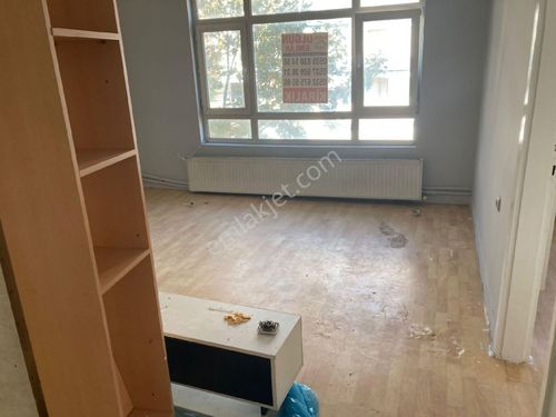 TOPRAK EMLAK'TAN ANKARA KEÇİÖREN KAMİLOCAK MAHALLESİNDE 3+1 KİRALİK DAİRE