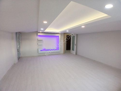 15temmuz metro yanı 18m² arsa payı 3+1 YÜKSEK tavan çatı katı 120 m² fırsat dayire