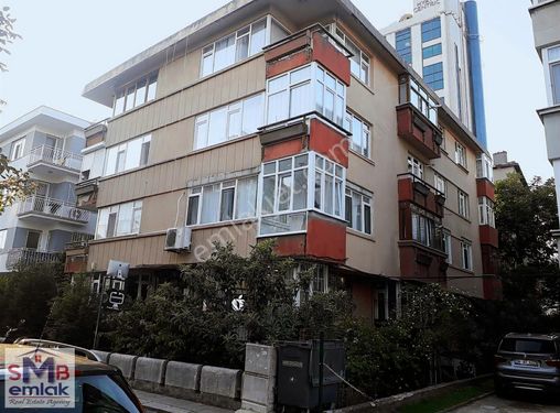 Levent Merkezde Ofis,muayenehaneye Uygun Üç Cepheli Bahçe Katı