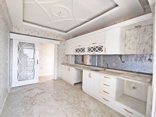  KARACAAHMET CADDE YAKINI CAM BALKONLU BAKIMLI FIRSAT 2+1 DAİRE