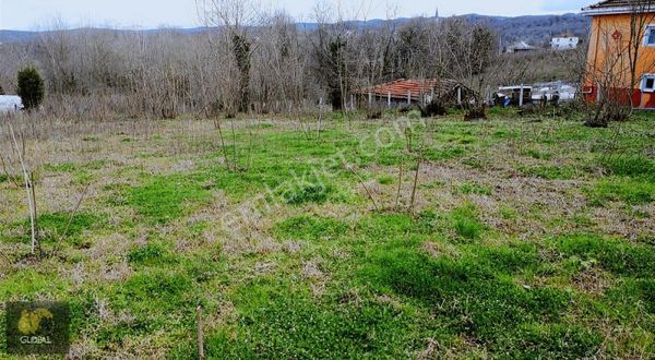 Köy İçi İmarlı Parsel Mugada Sahili Yol Üzerinde Karamazak Köyü