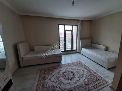 İks Emlaktan Kiralık Apart Çarşı İçinde