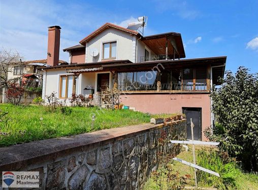 İzmit Biberoğlu 2088 M2 %40 İmarlı Arsa İçinde Satılık Villa