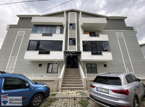 KOCAELİ GÖLCÜK ŞEHİTLER MAHALLESİNDE 3+1 KİRALIK DAİRE