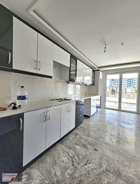 SATILIK TAKASA AÇIK SIFIR DAİRE