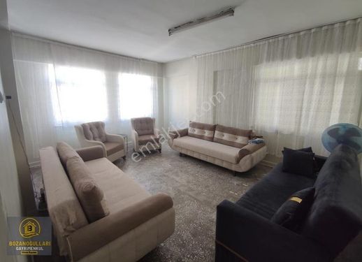 KOŞUYOLU KÖPRÜ GİRİŞİNDE SATILIK ORTA KAT DAİRE