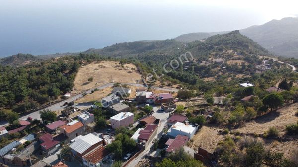 Çanakkale Ayvacık Ahmetçe Köyünde Midilli Manzaralı Satılık Köy Evi