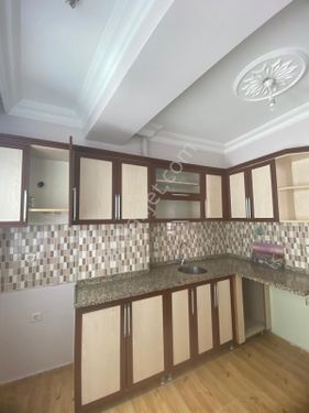  KARTALTEPE MAHALLESİNDE 2+1 /80m2/3. KAT  15 YILLIK BİNADA KİRALIK DAİRE