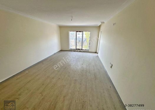 BOSTANCIK MAHALLESİ ÇATAK CADDESİ YAKININDA ARA KATTA ÖN CEPHEDE 3+1 KİRALIK DAİRE