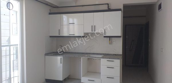  Edirne merkez şükrüpaşa mahallesinde sıfır kiralık 1+1 daire