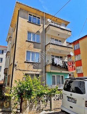 AFYON ÜÇOK EMLAKTAN İSTİKLAL MAH DA SATILIK 3+1 FIRSAT DAİRE