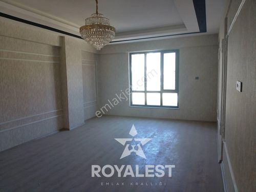 ROYALEST TEN FISTIKLIKTA ULTRA LÜKS DAİRE