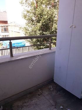 Esenyurt Pınar Mahallesi Satılık Daire 4 Kat Balkonlu Asansörlü Sik Tasarımlı