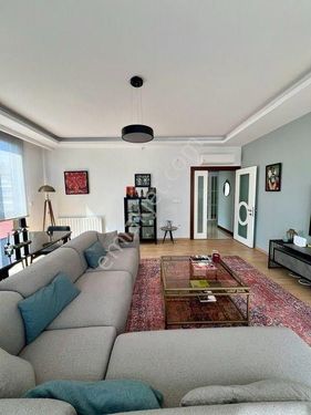 Göztepe Oyuncak Müzesi Sokağında Full Modern Eşyalı Geniş 2+1 Daire